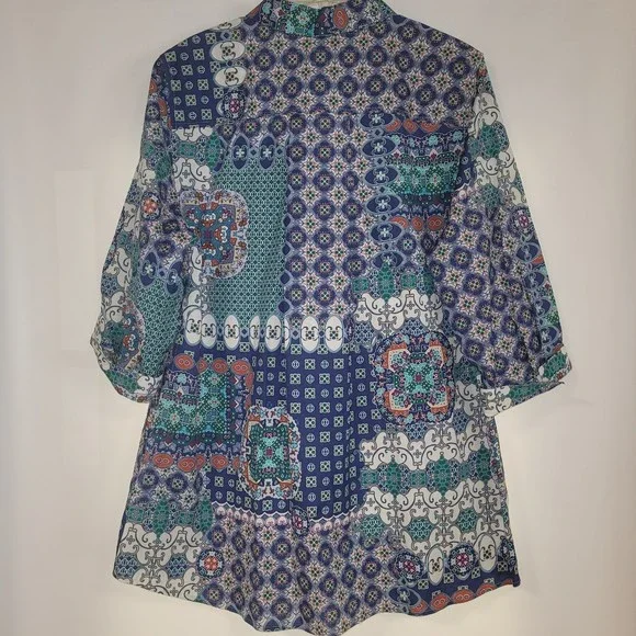 Chico's No-Iron Cotton-Blend Tilework Pocket Tunic Size 2 is Large - Picture 3 of 7